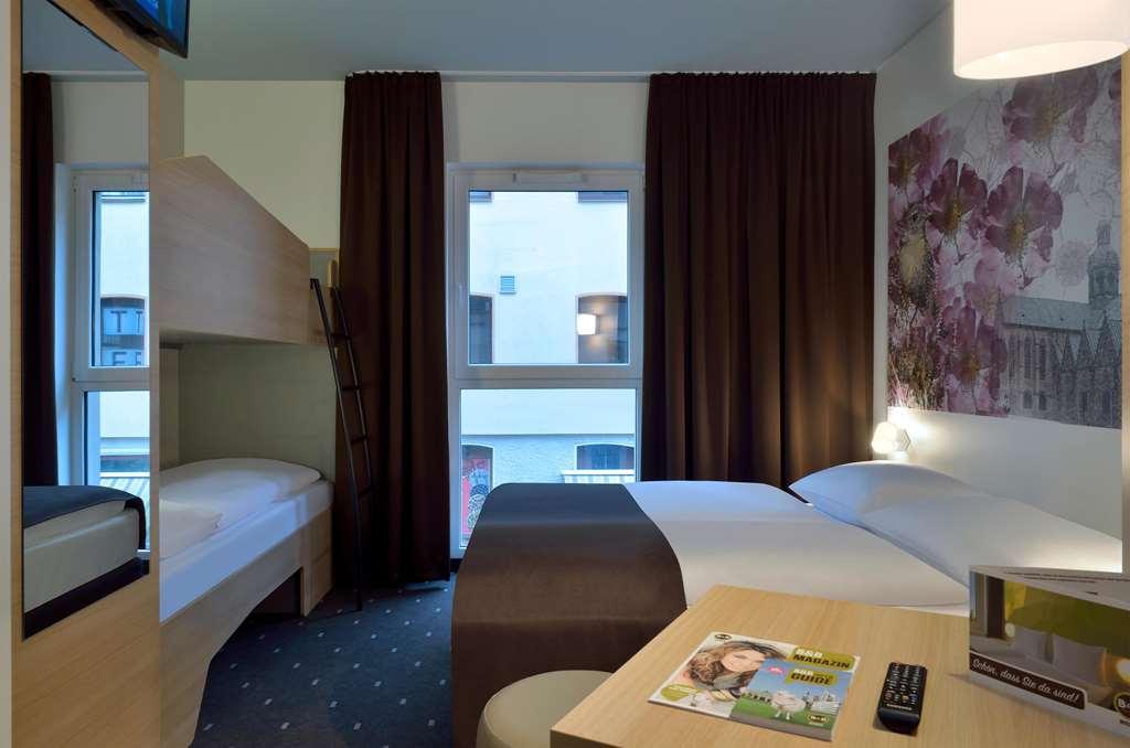 B&B Hotel Hildesheim Quarto foto